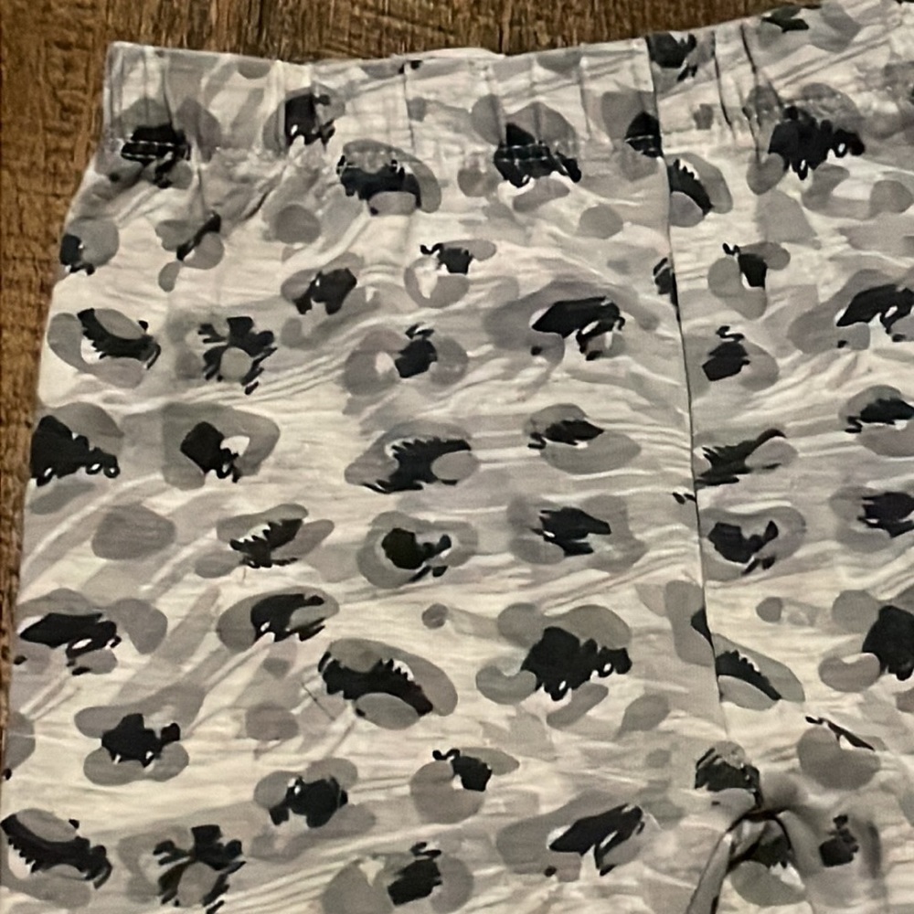 dymples Newbord Leopard Pring Leggings Size 0 - Picture 3 of 5
